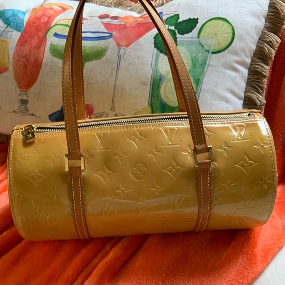 Louis Vuitton Monogram VERNIS Bedford beige bag - Picture 13 of 16